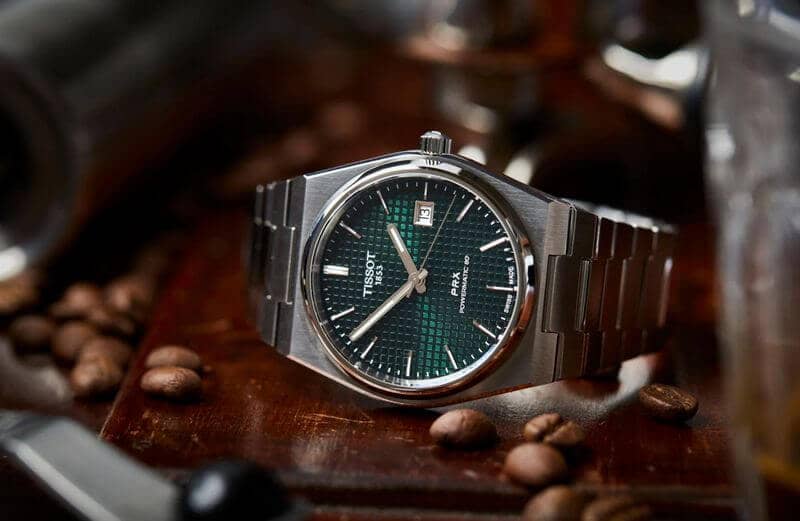 Đồng hồ Tissot PRX Powermatic 80 Green mang đến sự mới mẻ